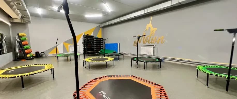 gallery slide