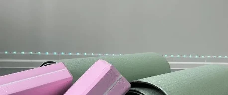 gallery slide