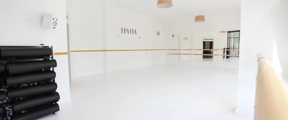 gallery slide